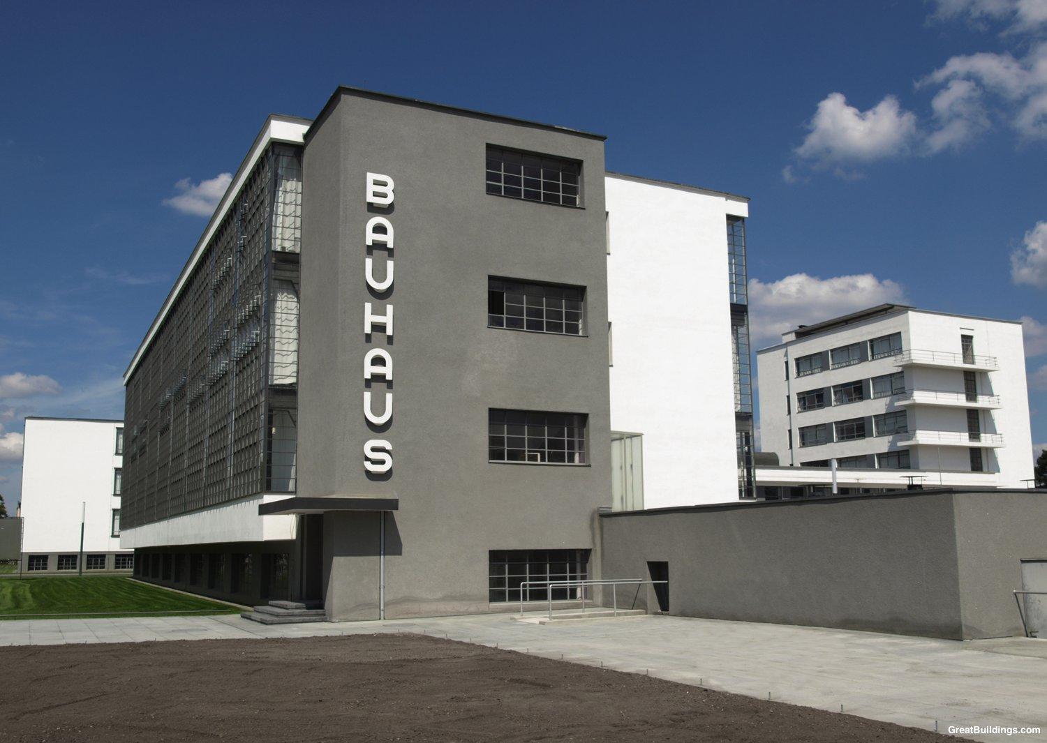 پاورپوینت تحلیل مدرسه معماری باوهاوس Bauhaus